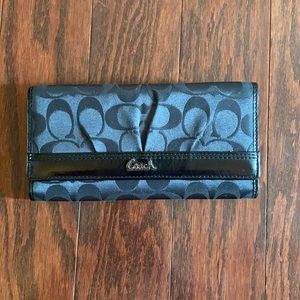 Coach wallet (includes checkbook cover)